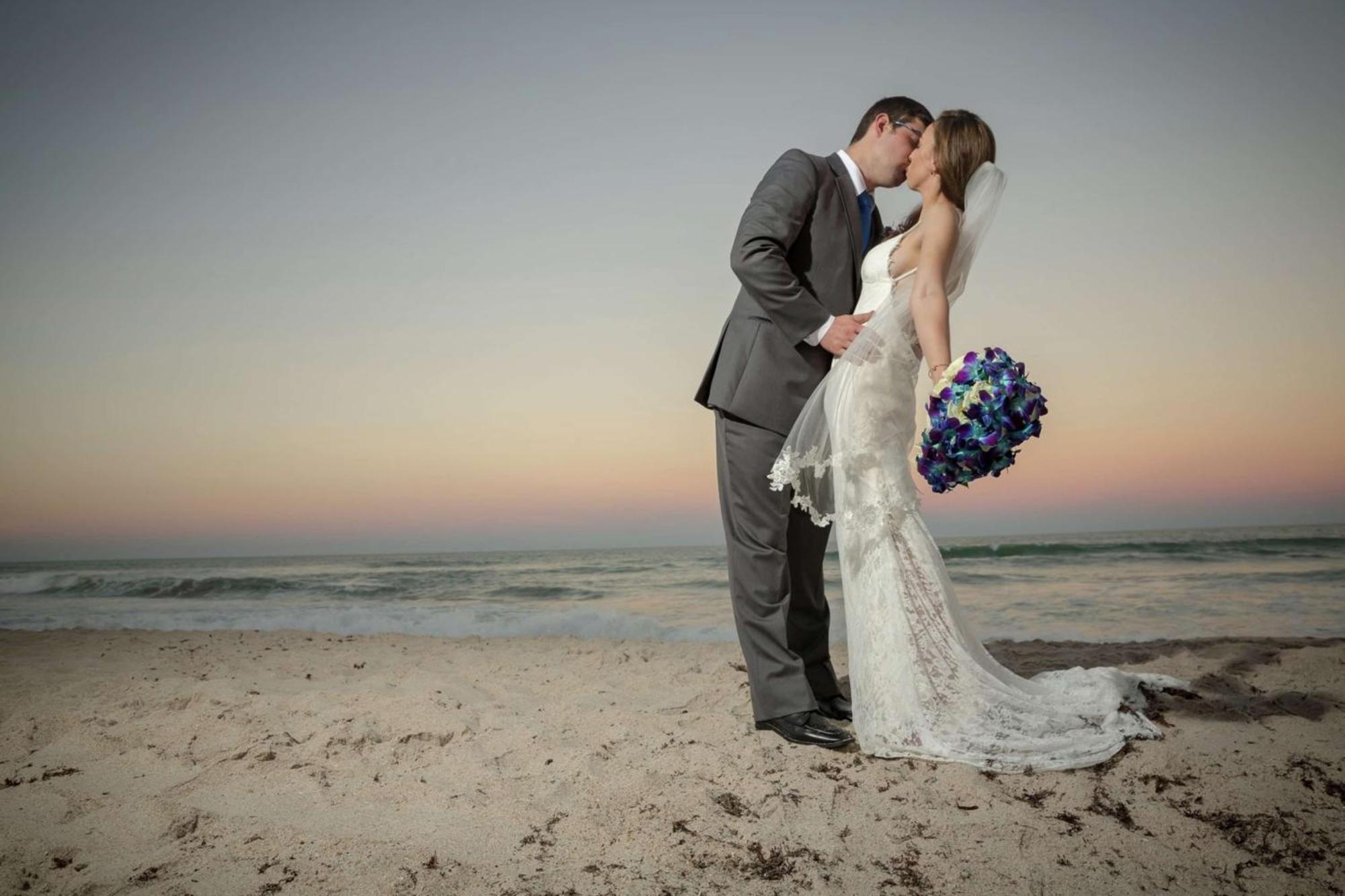 Hilton Melbourne Beach Oceanfront Buitenkant foto