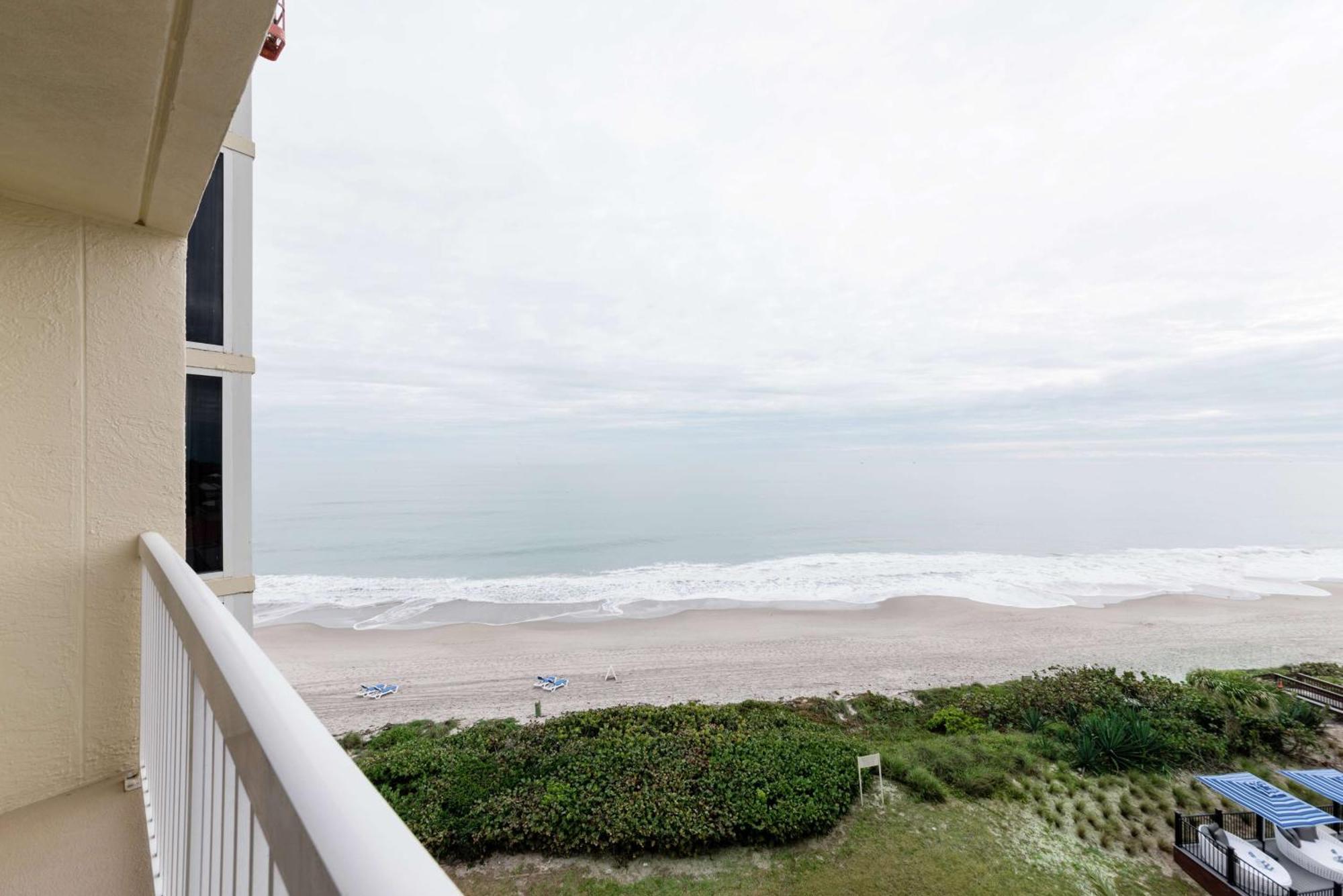 Hilton Melbourne Beach Oceanfront Buitenkant foto