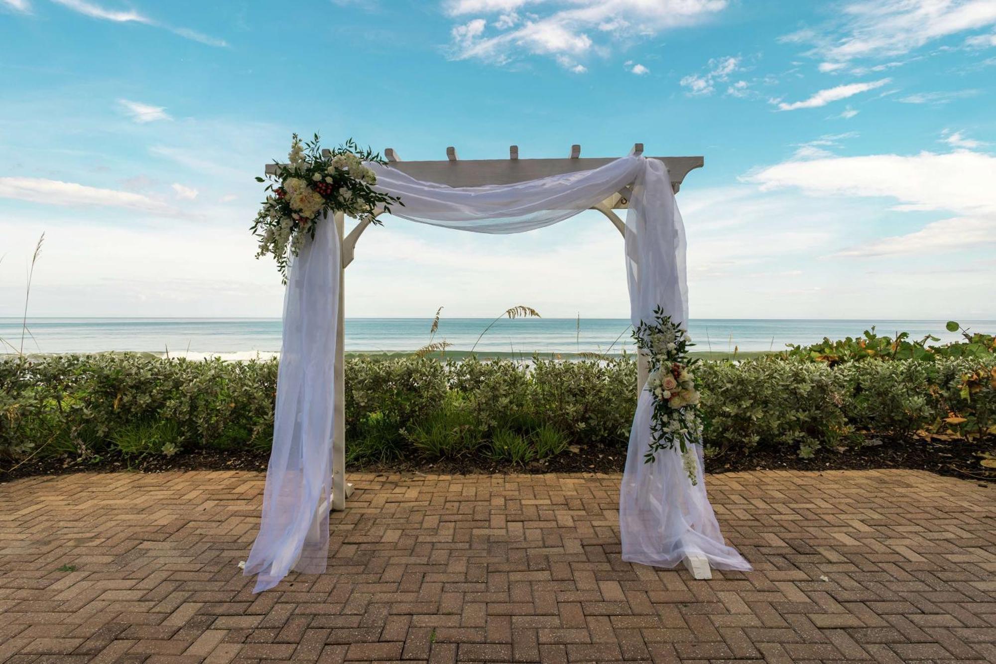 Hilton Melbourne Beach Oceanfront Buitenkant foto